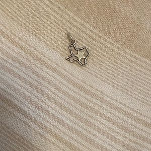 Retired James Avery Texas charm